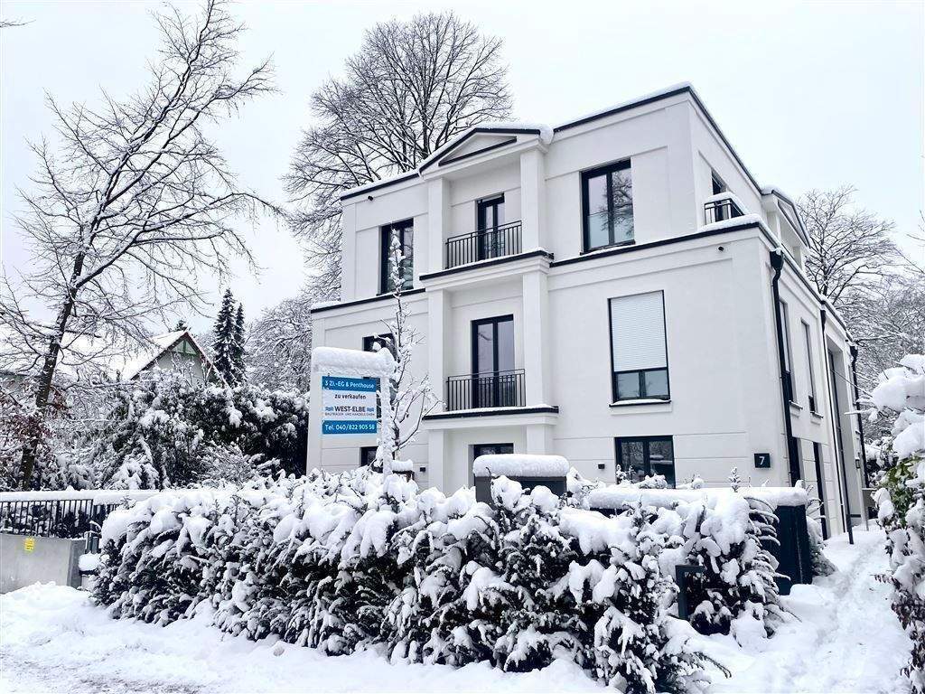 Villa Blankenese - Stauffenberg 7 neu und fertig: 3Zi. Wohnung mit 2 Terrassen/Garten!