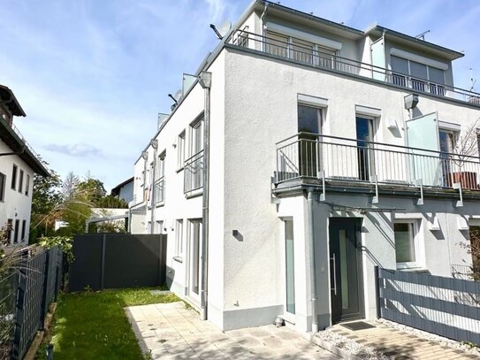 ** LAGE - LAGE - LAGE!!** - **SONNENDURCHFLUTETES STADTHAUS MIT DACHTERRASSE UND BALKON**