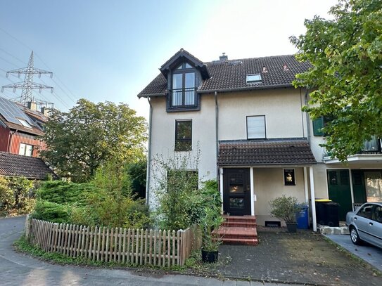 Familienfreundliches Reihenendhaus mit kl. ELW, Terrasse und schönem Garten am Ende einer Sackgasse!