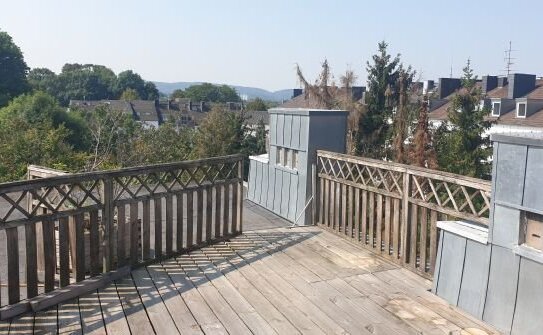 Romantische 75m² Dachgeschosswohnung über 2 Ebenen mit einer traumhaften Dachterrasse