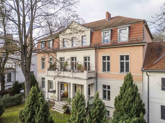 Befristet: Eleganz trifft Exklusivität- Traumhafte Wohnung mit Blick auf den Neuen Garten