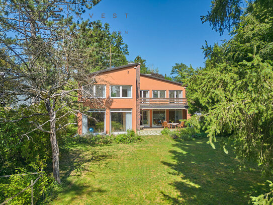 Rarität in einer der besten Lagen von Baldham - Architekten-Villa mit großem Südgarten