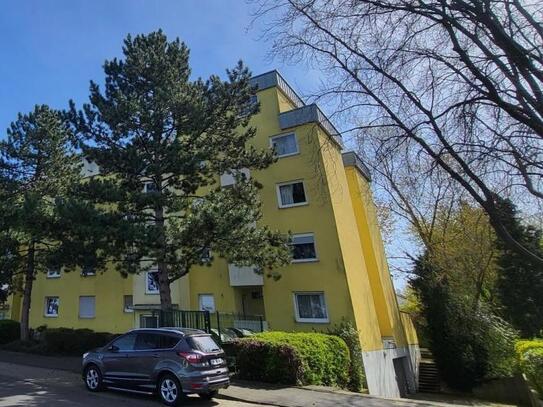 Großzügige Dreizimmer Wohnung mit Terrasse und eigenem Garten zur Kapitalanlage - provisionsfrei