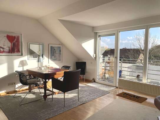 Helle 3 Zimmer Wohnung mit eigenem Stellplatz und Südbalkon in Moers!