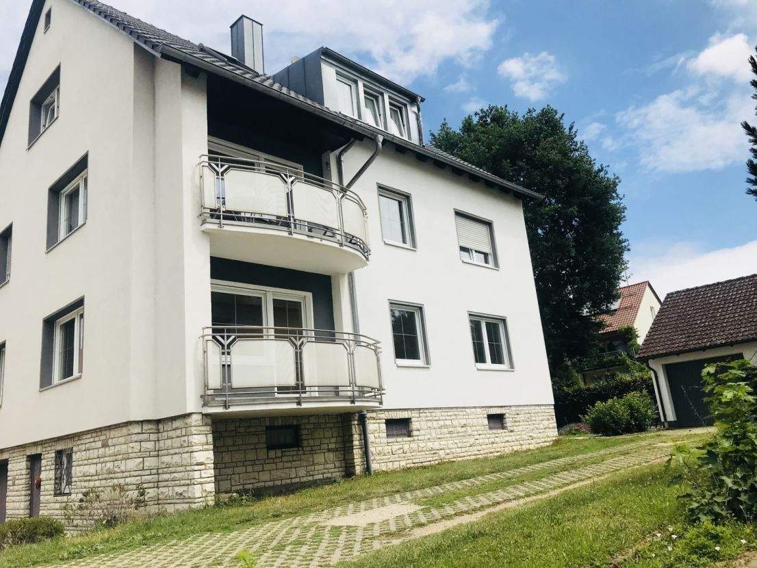                                                               Gro&szlig;z&uuml;gige 2,5-Zimmer-Wohnung mit Balkon im 1.OG in Forchheim                                                       in Forchheim (Forchheim)