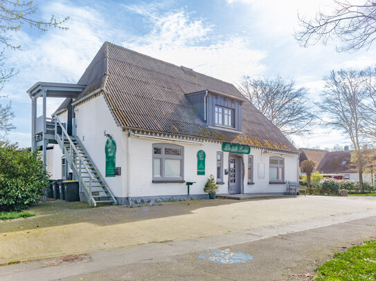 Modernisiertes Landhaus: Gewerbefläche mit Stil und Moderne 3-Zimmer-Wohnung