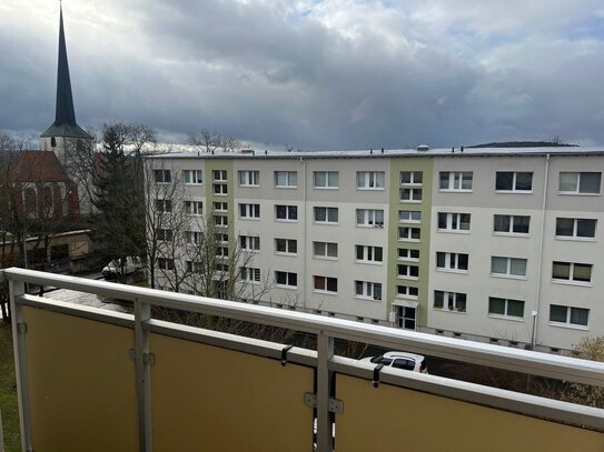 Einziehen und Wohlfühlen! 4 Zimmer mit Balkon!