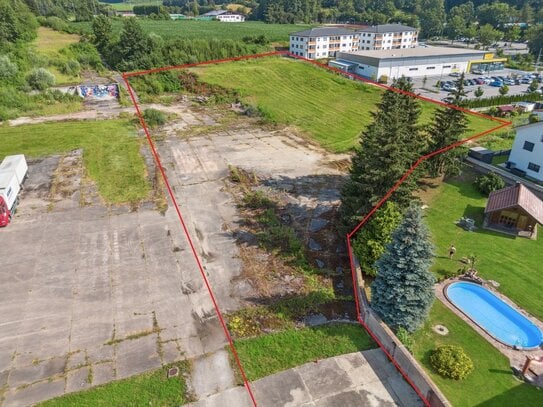 Achtung Bauträger - Großes Bau-Grundstück, ca. 10.000 m², im westl. Lkr. SR-BOG im Orts-Zentrum,