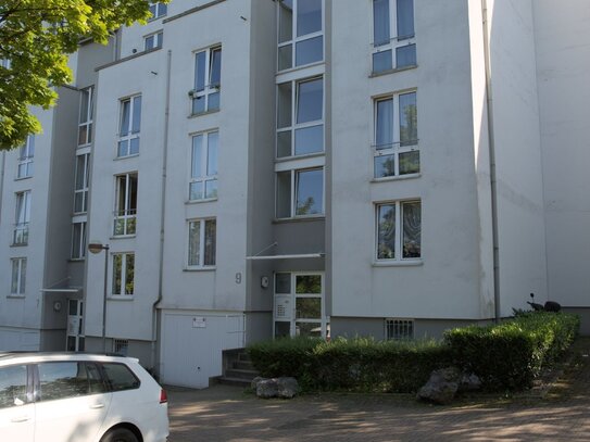 Citynah & rentabel: Kompaktes Dachgeschoss-Apartment in Vohwinkel