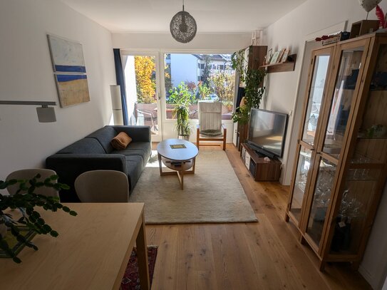 Helle vollmöbelierte 2-Zimmer Wohnung mit sonnigem Südbalkon