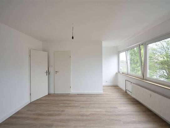 Renoviert! Modernes Apartment mit viel Tageslicht in KR-City
