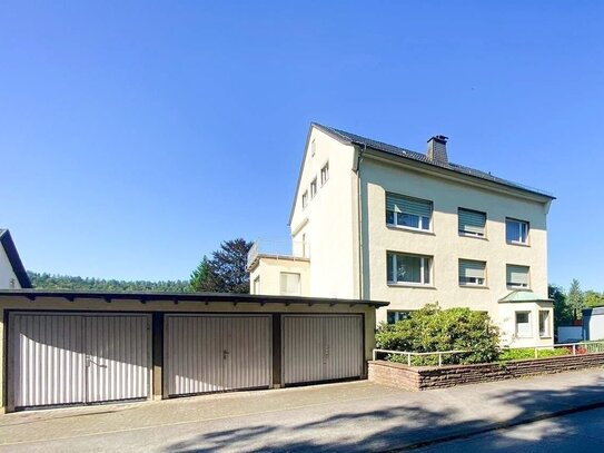 Wohnen mit Weitblick! - Großzügige Dachgeschosswohnung mit eigener Garage in Arnsberg.