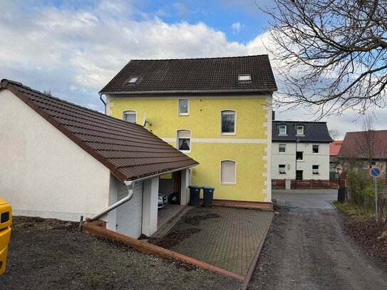 Wohnhaus mit drei WE in Neustadt (Orla) Kapitalanlage oder Eigennutzung mit Einliegerwohnung!