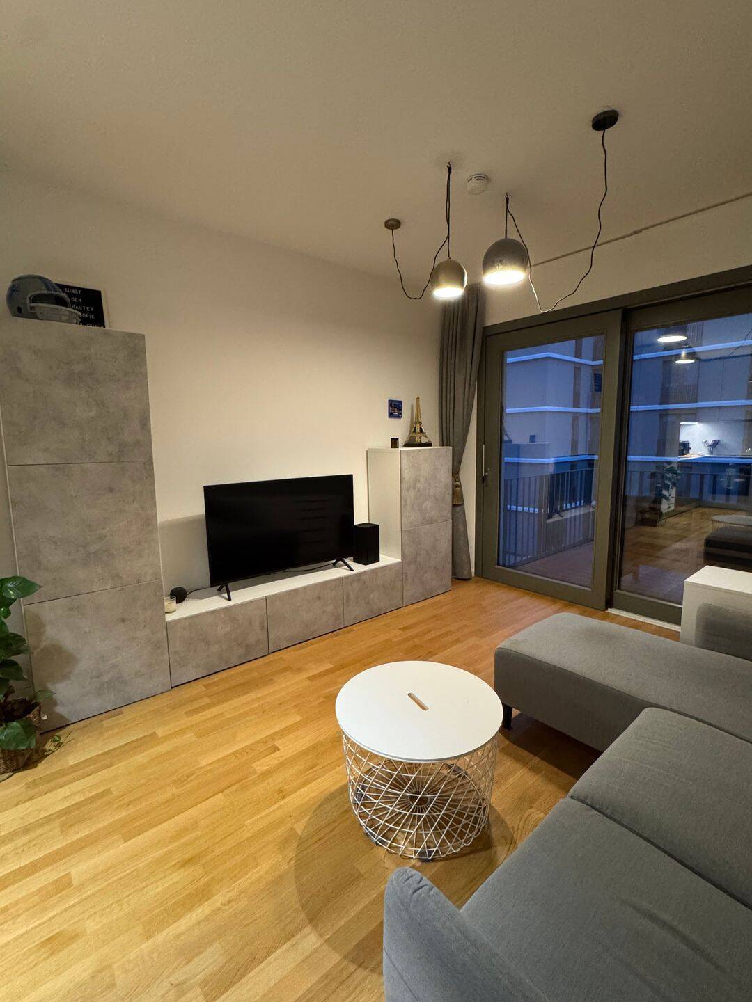 Exklusive 2-Zimmer-Wohnung in Friedrichshain // Exclusive 2-room apartment in Friedrichshain - Foto 1