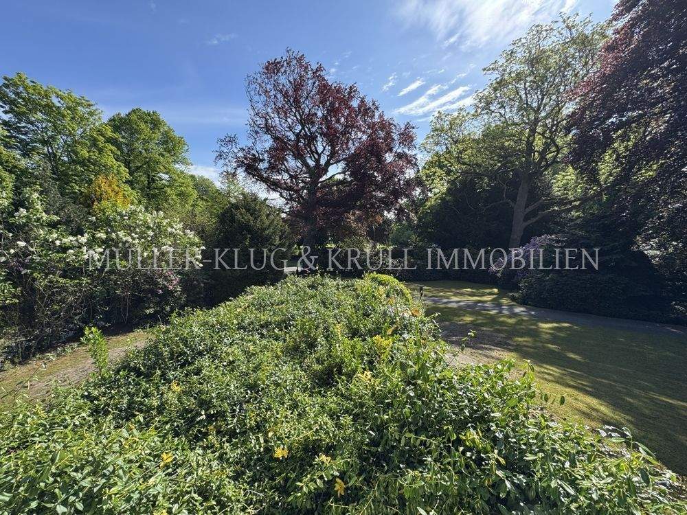 Harvestehuder Weg Wunderschöner Blick in das Alstervorland.