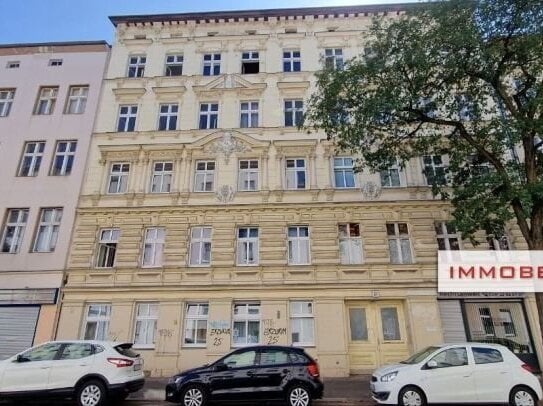 IMMOBERLIN.DE - Geräumig, hell & ruhig! Attraktive Altbauwohnung in Havelnähe