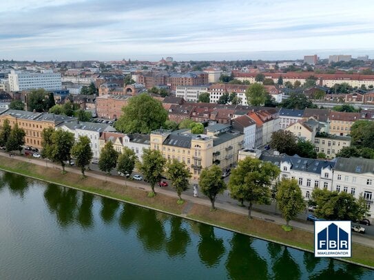 Exklusives Wohnen am Pfaffenteich - 4-Zimmer-Wohnung mit zwei Balkonen & Lift