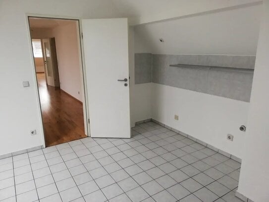 Außergewöhnliche Dachwohnung am Rhein in Alt-Stammheim