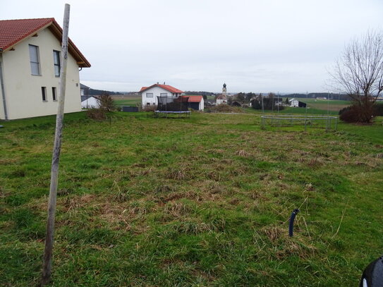 Sie suchen ein sonniges großes Grundstück in ruhiger Lage!