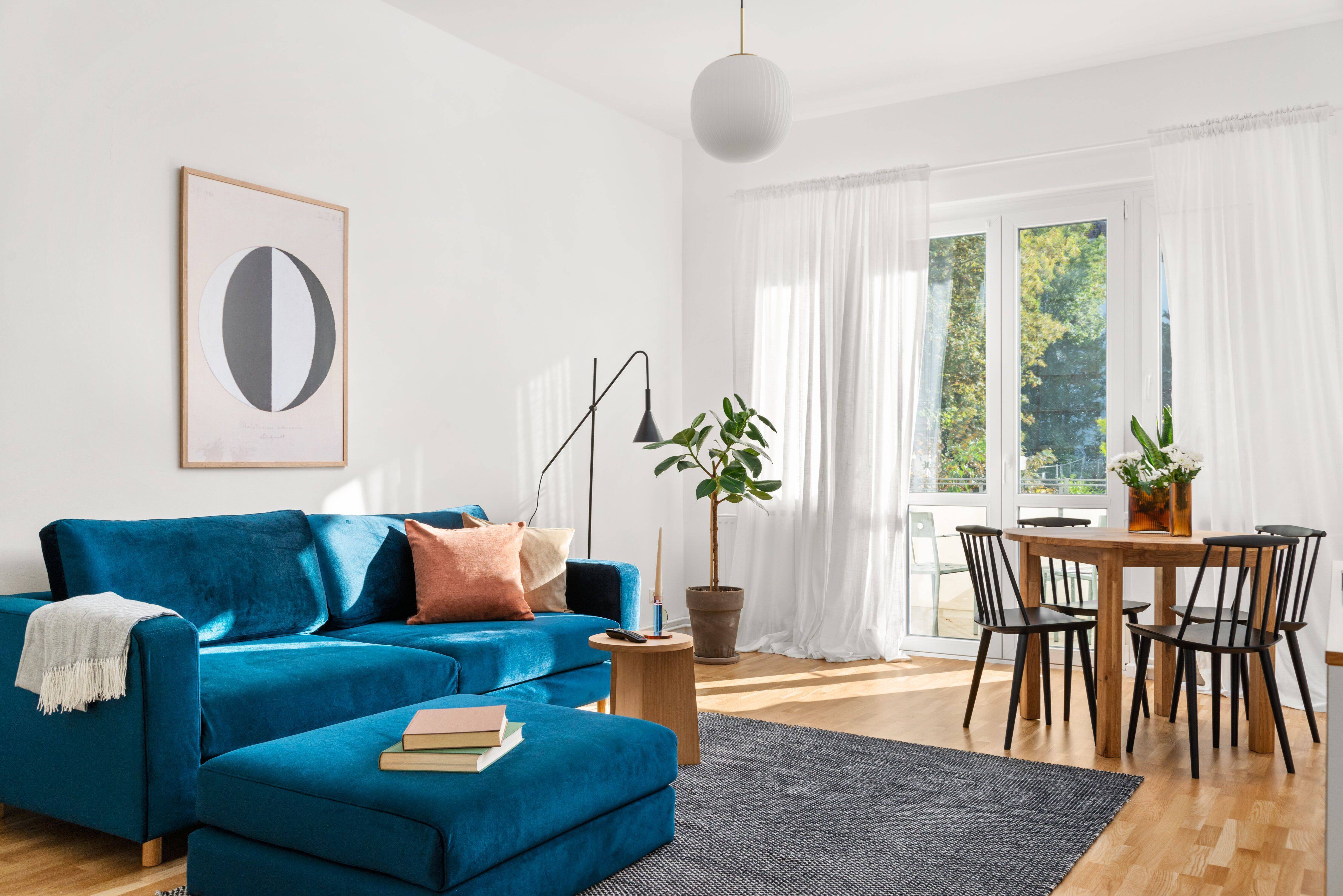 Kernsanierte, Charmante 2-Zimmer-Wohnung mit Balkon in Berlin Neukölln - Photo 1