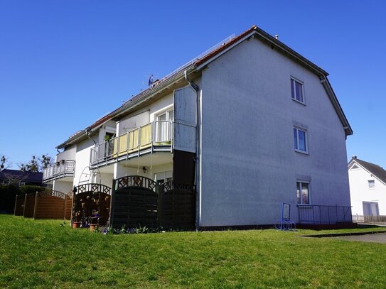 2-Zimmer-Wohnung, DG, mit Dusche & Sonnenbalkon in Möser (Khb 3-9)