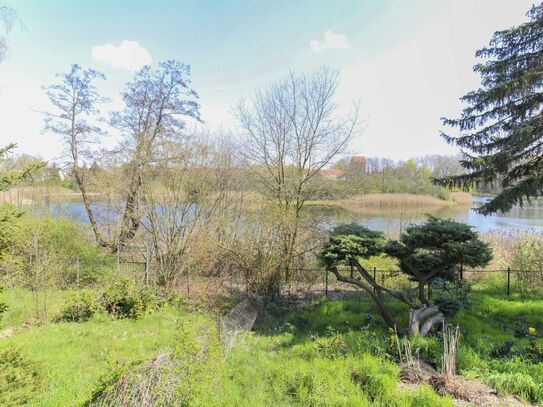 Ihr Haus am See: Großes Grundstück in Berlin-Hoppegarten