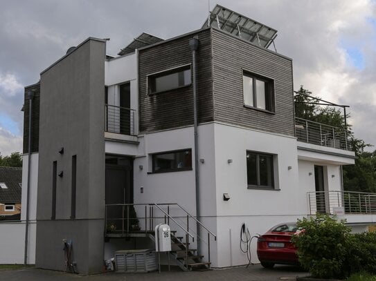 Moderne Villa im Bauhausstil mit direktem Fördeblick in Heikendorf-Kitzeberg