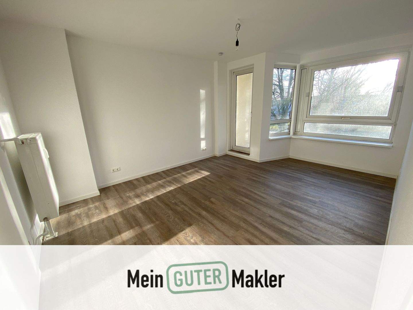 Provisionsfreie sanierte Kapitalanlage: Vermietete 2-Zimmer-Wohnung mit Süd-Loggia & Garage