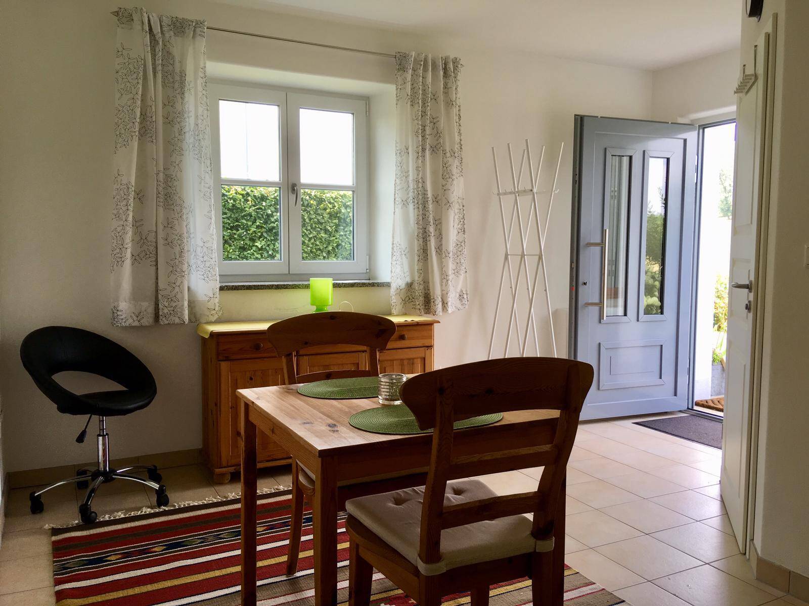                                                               Sch&ouml;ne Wohnung f&uuml;r Wochenendheimfahrer / Lehrer / Lehrerinnen                                                       in Kirchdorf (Kelheim)