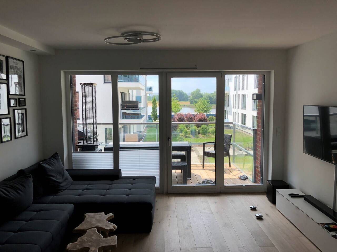 Exklusive 3-Zimmer-Wohnung mit Weserblick in Bremen Überseedtadt