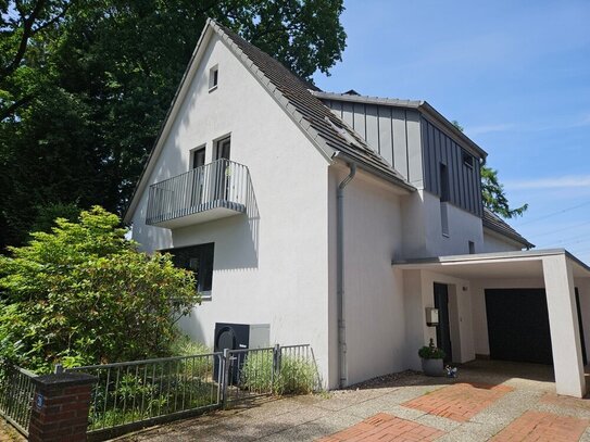 Sie müssen nur noch einziehen! Liebevoll modernisiertes Einfamilienhaus zum Wohlfühlen!