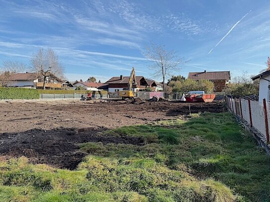 Baugrundstück für ein freistehendes EFH in 2. Baureihe ruhiger Ortsrandlage von Kolbermoor