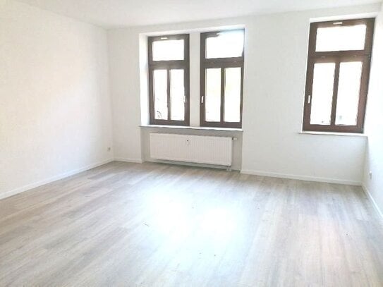 !! Neues Laminat, 2-Zimmer in Chemnitz / Gablenz !!