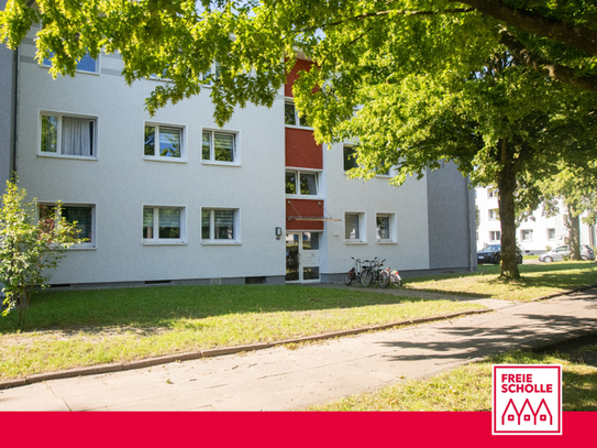 Modernisiertes Haus: Drei-Zimmer-Wohnung mit bodengleicher Dusche - "Freie Scholle eG"