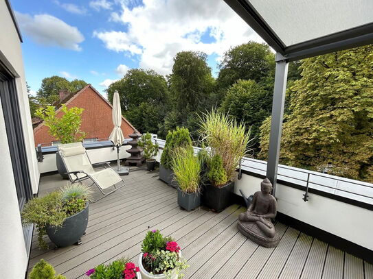 Charmantes Penthouse mit 2 Dachterrassen mit traumhaften Blick in den Volksdorfer Wald