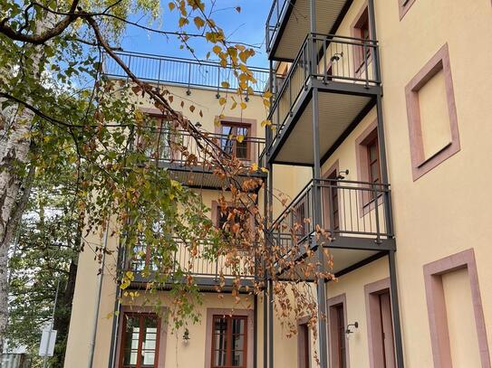 *** 4 Zimmer * 2 Balkone * Traumbad * Stellplatz * Fußbodenheizung 04/25 ***