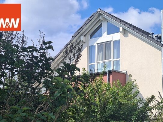 Dachgeschosstraum mit Südbalkon in zentraler Lage von Zorneding