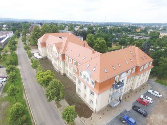 Klein aber Fein wohnen in der Maximilianresidenz...Singlewohnung mit Einbauküche...