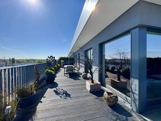 Exklusives Penthouse mit 85 m2 Terrasse direkt an der Dahme!