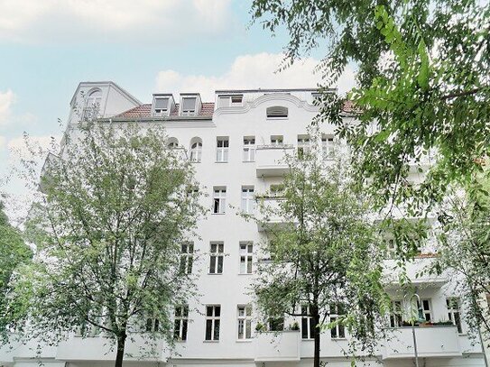 Moderne Dachgeschosswohnung mit Aufdachterrasse und 360-Grad Blick über Berlin