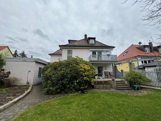 Gepflegtes Mehrfamilienhaus mit 4 Wohneinheiten, Gartengrundstück, Heizung neu