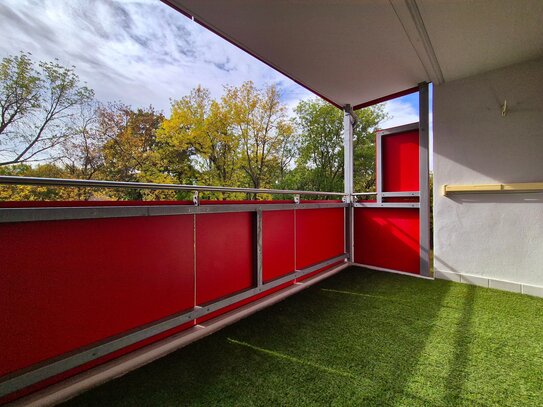 Stilvoll modernisierte 2 Zimmer Loggia-Wohnung nähe Universität und Uniklinikum