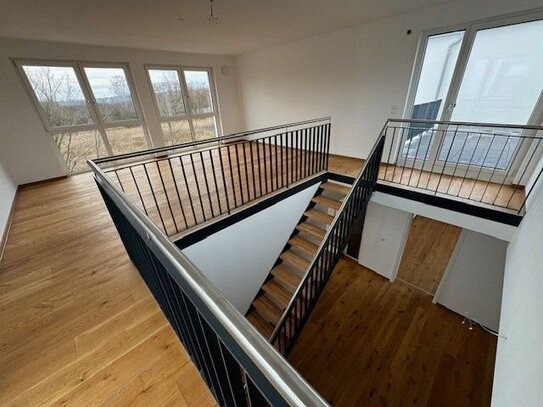 *** Provisionsfrei*** 4-Zimmer Loft-Wohnung RADIKAL REDUZIERT