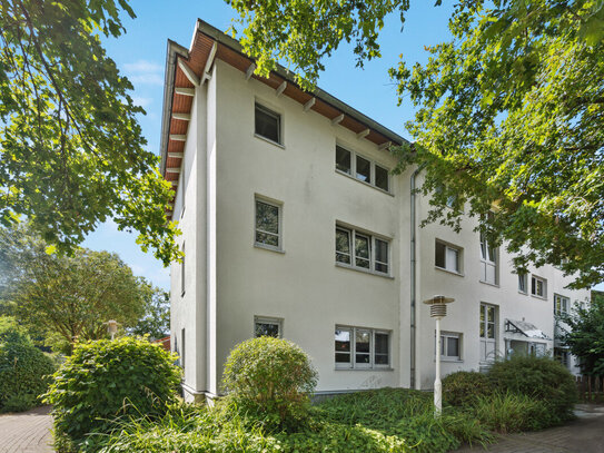 Schöne 2-Zimmer Wohnung mit Balkon und Carport!