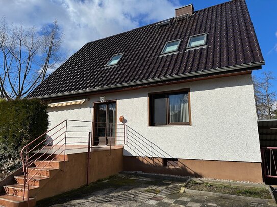 ***Freistehendes und charmantes Einfamilienhaus in Marienfelde***