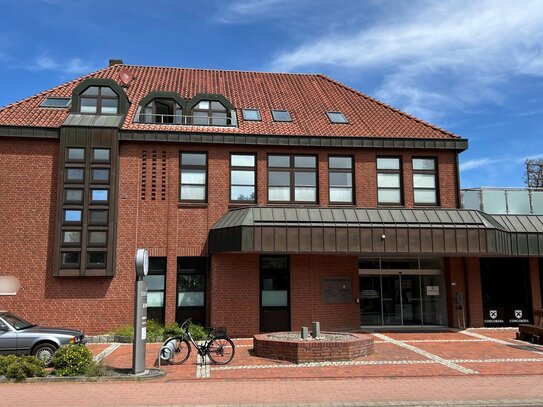 Wohnen und Arbeiten unter einem Dach - Tolle und großzügige Bürofläche in Grasberg für Ihr Gewerbe