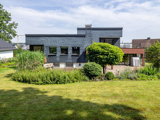 Immer noch eine besondere Architektur - Einfamilienhaus in Warstein-Belecke!