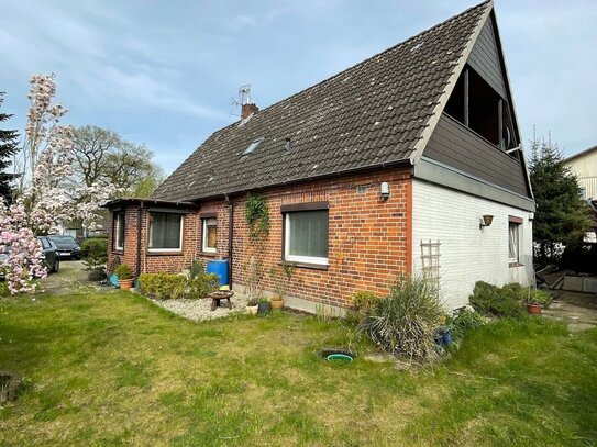 Einfamilienhaus mit viel Platz und eingewachsenem Grundstück