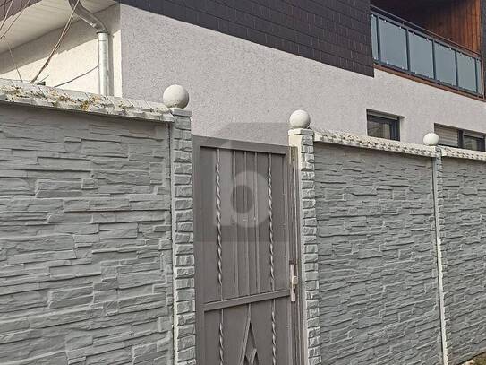 GROßZÜGIGER BUNGALOW MIT 3 WOHNEINHEITEN
