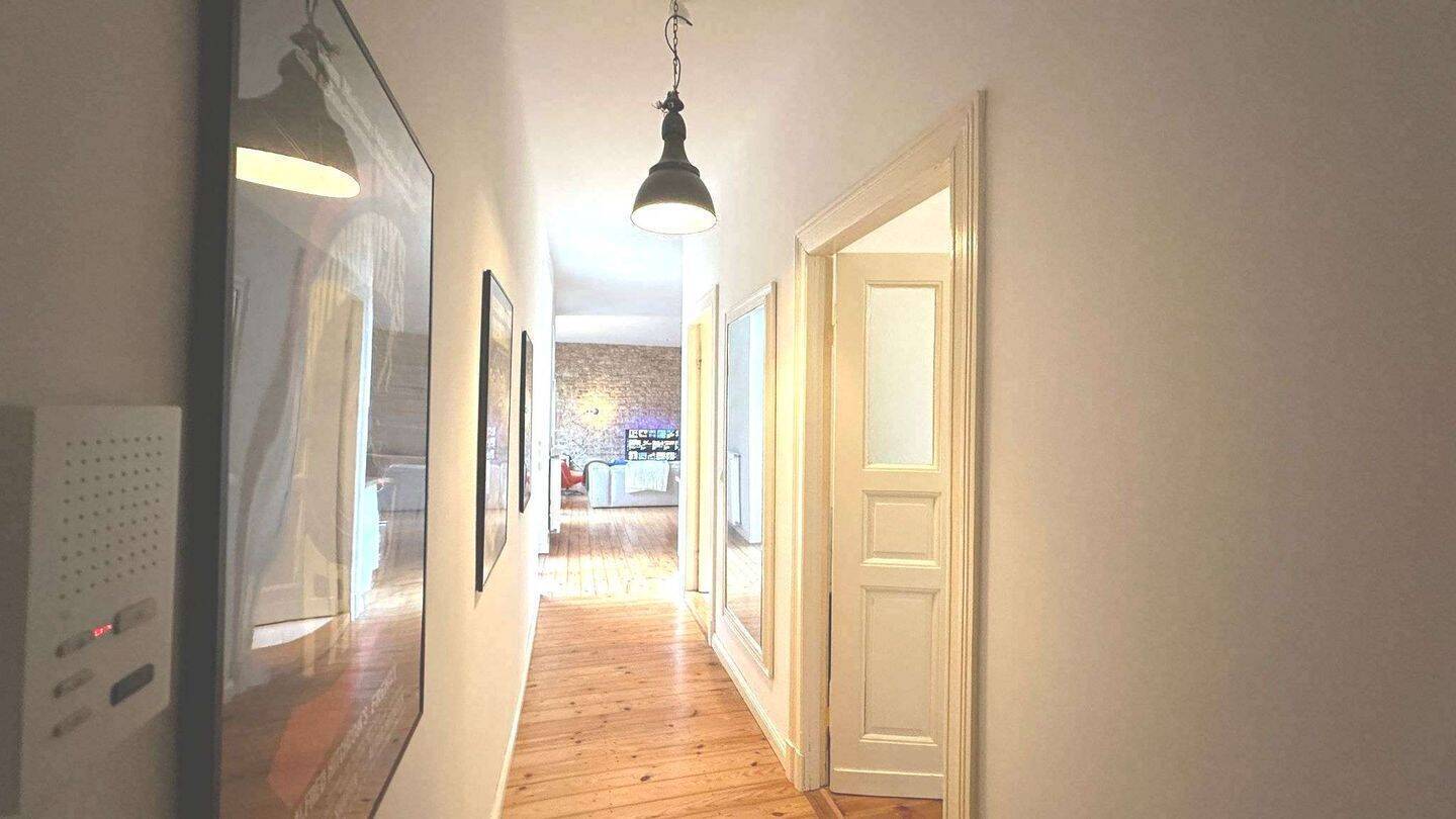 Spacious loft apartment in the heart of Prenzlauer Berg, available from 01.09.2026 - Foto 1